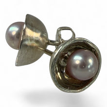 Reflections Axiom Studs