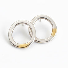 Axiom Circles Studs
