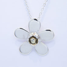 Daisy Necklace