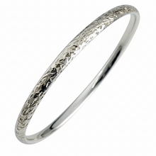 ODDIE & HOPE sterling silver bangle with diamond cut finish for sparkle. 5mm wide, ideal for everyday wear or stacking.